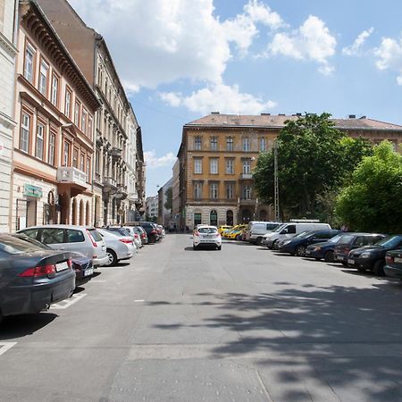 Carolyn Apartman In The Old City Apartment Budapest Exterior photo