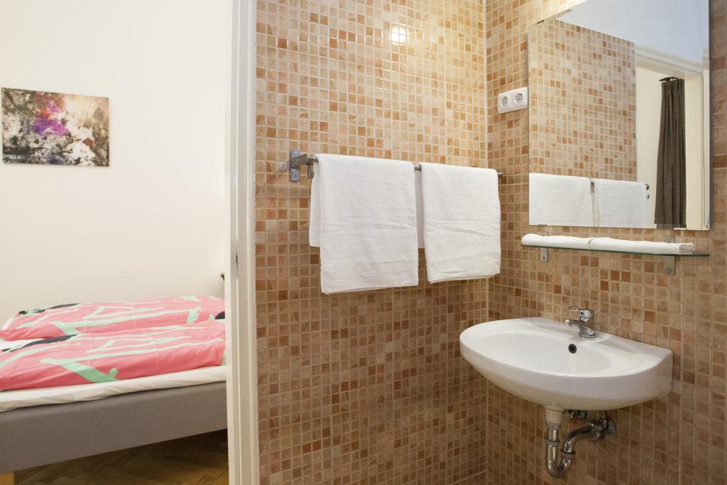 Carolyn Apartman In The Old City Apartment Budapest Exterior photo