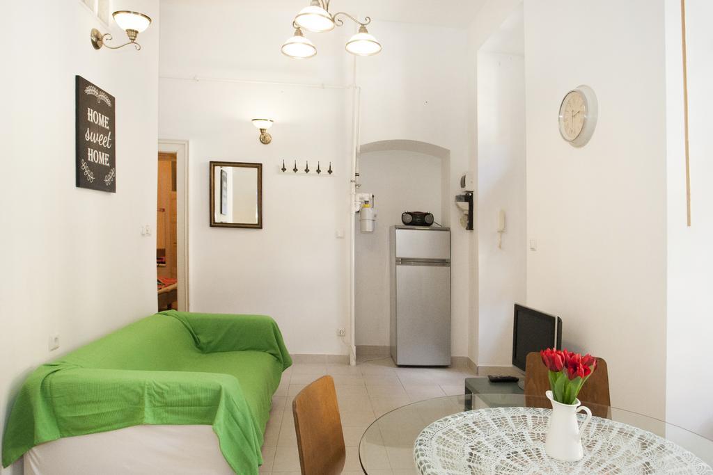 Carolyn Apartman In The Old City Apartment Budapest Exterior photo